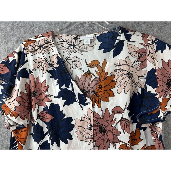 Liz Claiborne Blouse Women's 2XL Floral Button Up V-Neck Lightweight Casual Top - Picture 2 of 8